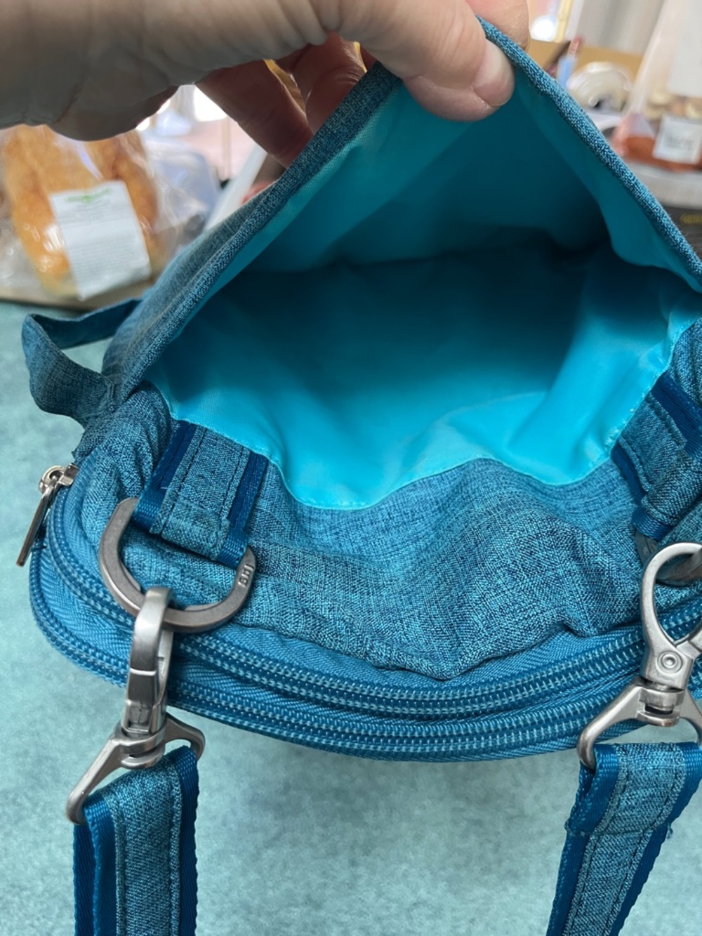 Lug Teal Bag - Picture 7 of 11